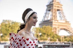 Serialul „EMILY in Paris” revine cu sezoanele trei şi patru