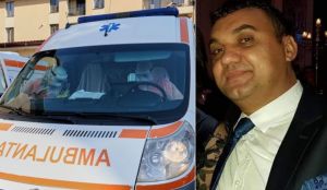 CONSTANȚA: şofer de ambulanţă găsit MORT într-o maşină