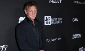 Sean Penn a trebuit să plece PE JOS din Ucraina. Mesajul actorului