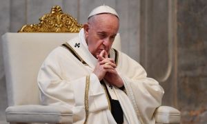 Papa Francisc, discurs emoționant în Piața Sf. Petru: ”Acest război odios provoacă FRICĂ şi confuzie”
