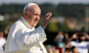 Papa Francisc ia apărarea SOACRELOR: ”Fiți mai blânzi cu ele!”