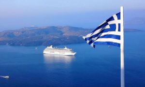 Grecia renunță la certificatul verde pe durata sezonului estival; masca rămâne obligatorie la interior
