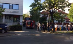 INCENDIU într-un centru de dializă din Craiova. Pacienții au fost evacuați