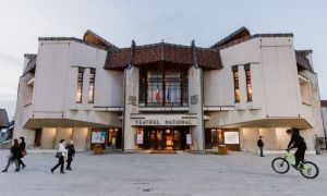 Disperare la Teatrul Național din Târgu Mureș. Au ajuns să ceară bani la oameni