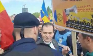 Ludovic Orban face ACUZAȚII după ce a fost atacat la protestul AUR: ”Jandarmeria m-a băgat în gura lupului”