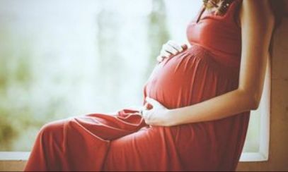 Coronavirus: Comitetul pentru Vaccinare avertizează gravidele: NU amânați vaccinarea până după naștere, ar putea fi prea târziu