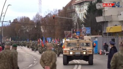 1 Decembrie: Peste 550 de militari la parada de la Alba Iulia