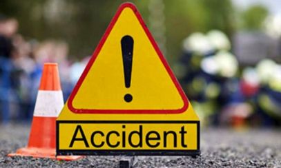 Accident grav în Ialomița: Un șofer a murit carbonizat după ce s-a izbit de un copac cu maşina, care a luat foc