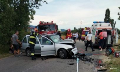 Plan roșu de intervenție în Hunedoara: Sunt 7 răniți după un grav ACCIDENT de circulație