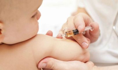 Alertă OMS: a reapărut epidemia de rujeolă şi poliomielită la copii