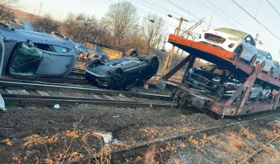 ACCIDENTUL feroviar din Teleorman: de ce mecanicul trenului de călători A INTRAT PE ROȘU fără să frâneze