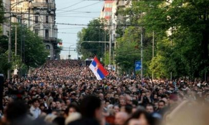PROTEST în Belgrad. Sârbii cer măsuri împotriva violenței